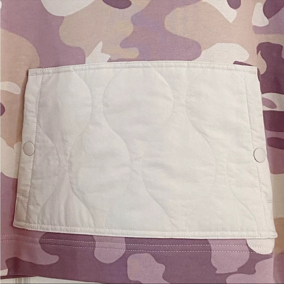 New Balance Women's Camouflage Sweater - Pink and Beige small - Picture 9 of 11